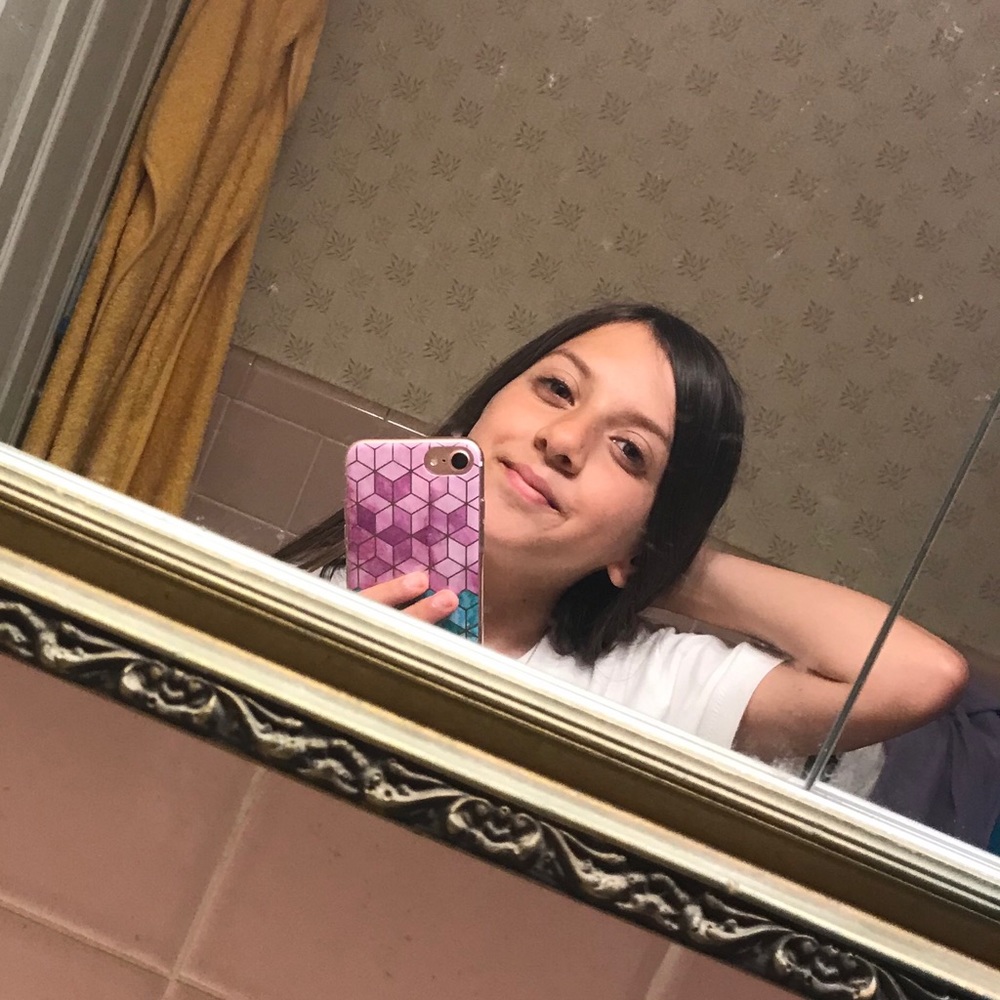 Meet your Posher, Isabella